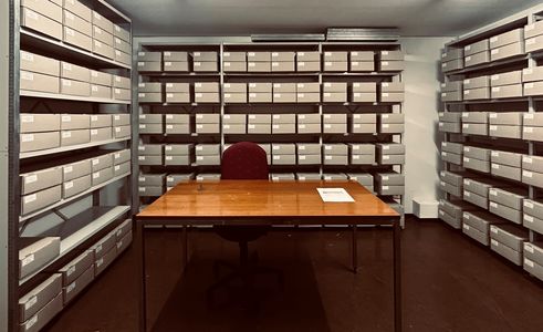 Nummerierte Aken verpackt in Archivkartons